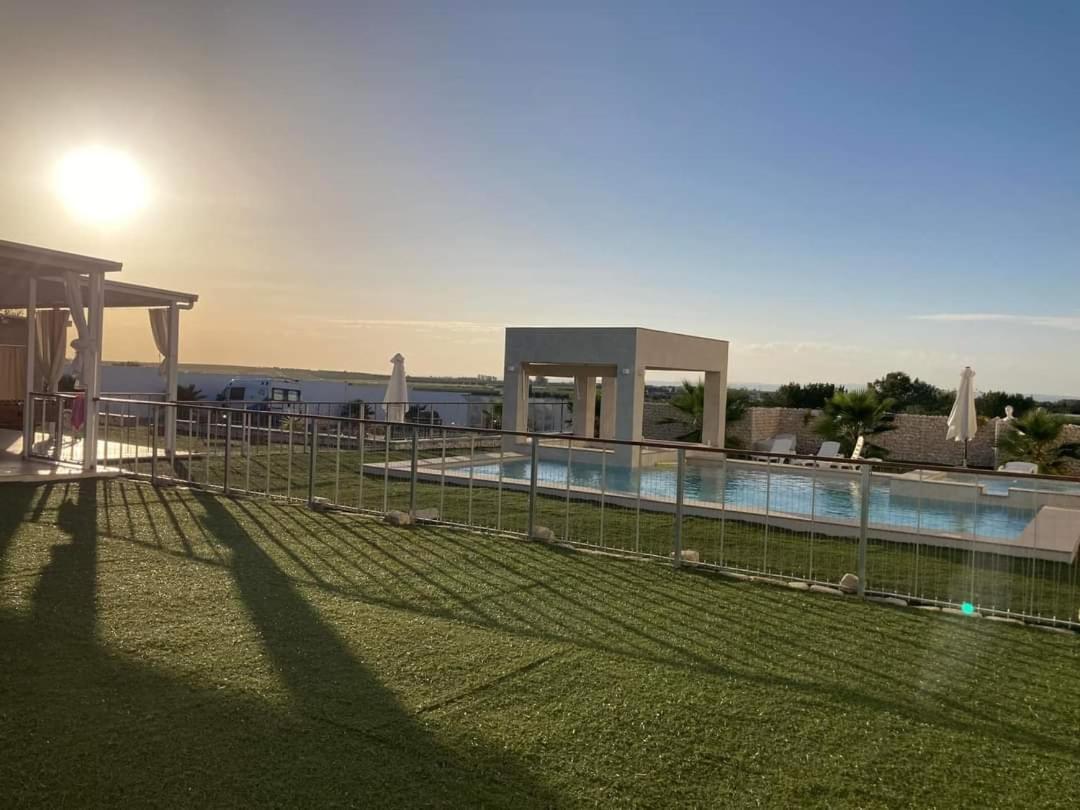 Villa Casa Fertonia Fuentes de Andalucía Exterior foto